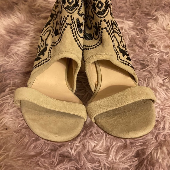 Anthropologie Plomo Suede Embroidered Wedge Sandals Size 7